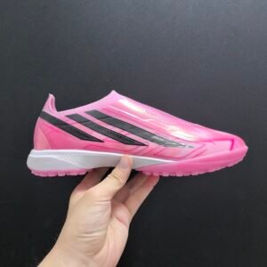Football Boots - Style 249463348